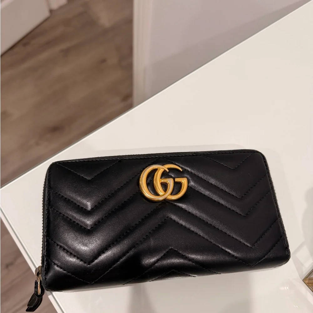 Gucci Black Quilted Leather Clutch with Gold Double G